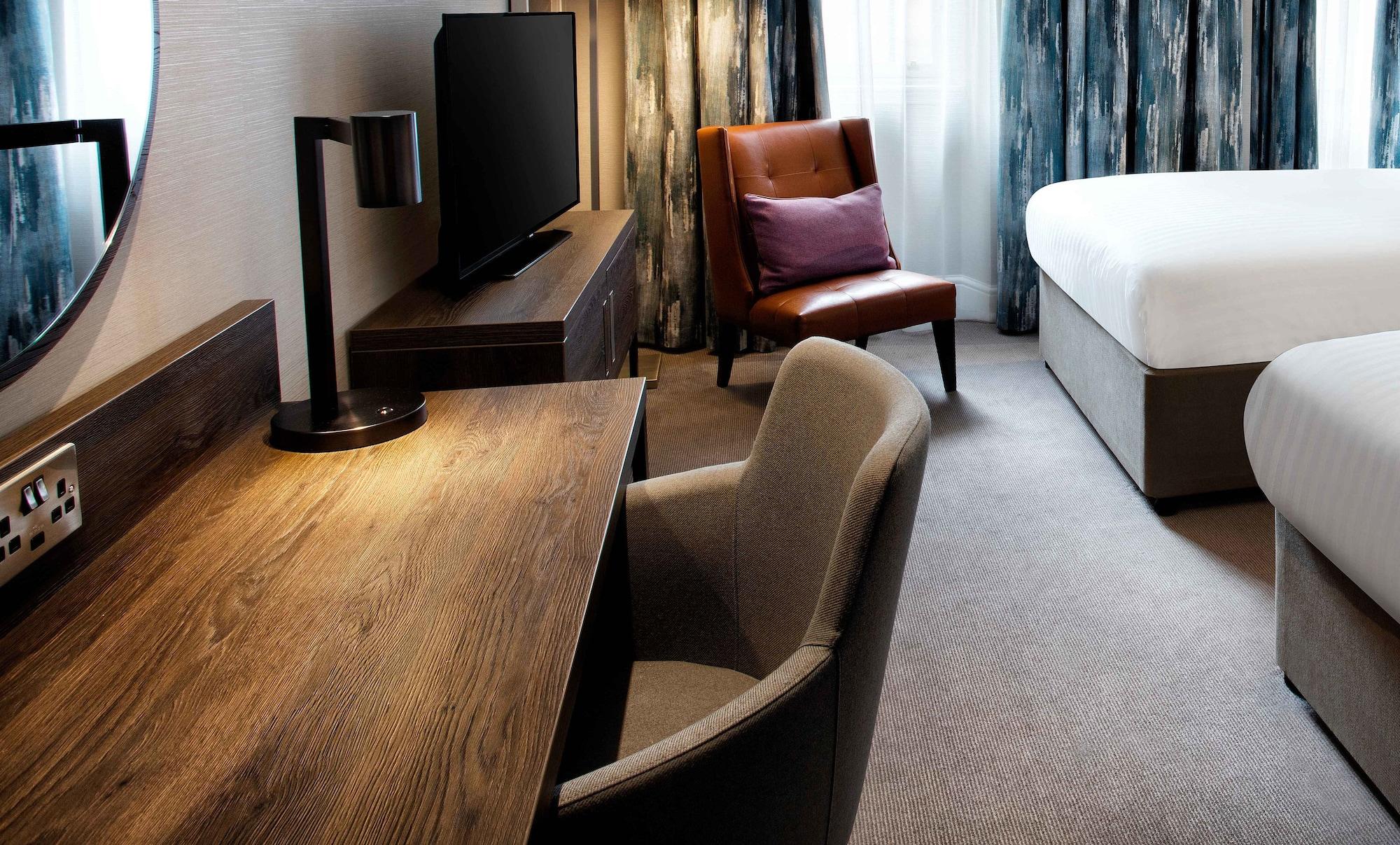 Готель Hilton Edinburgh Carlton Екстер'єр фото