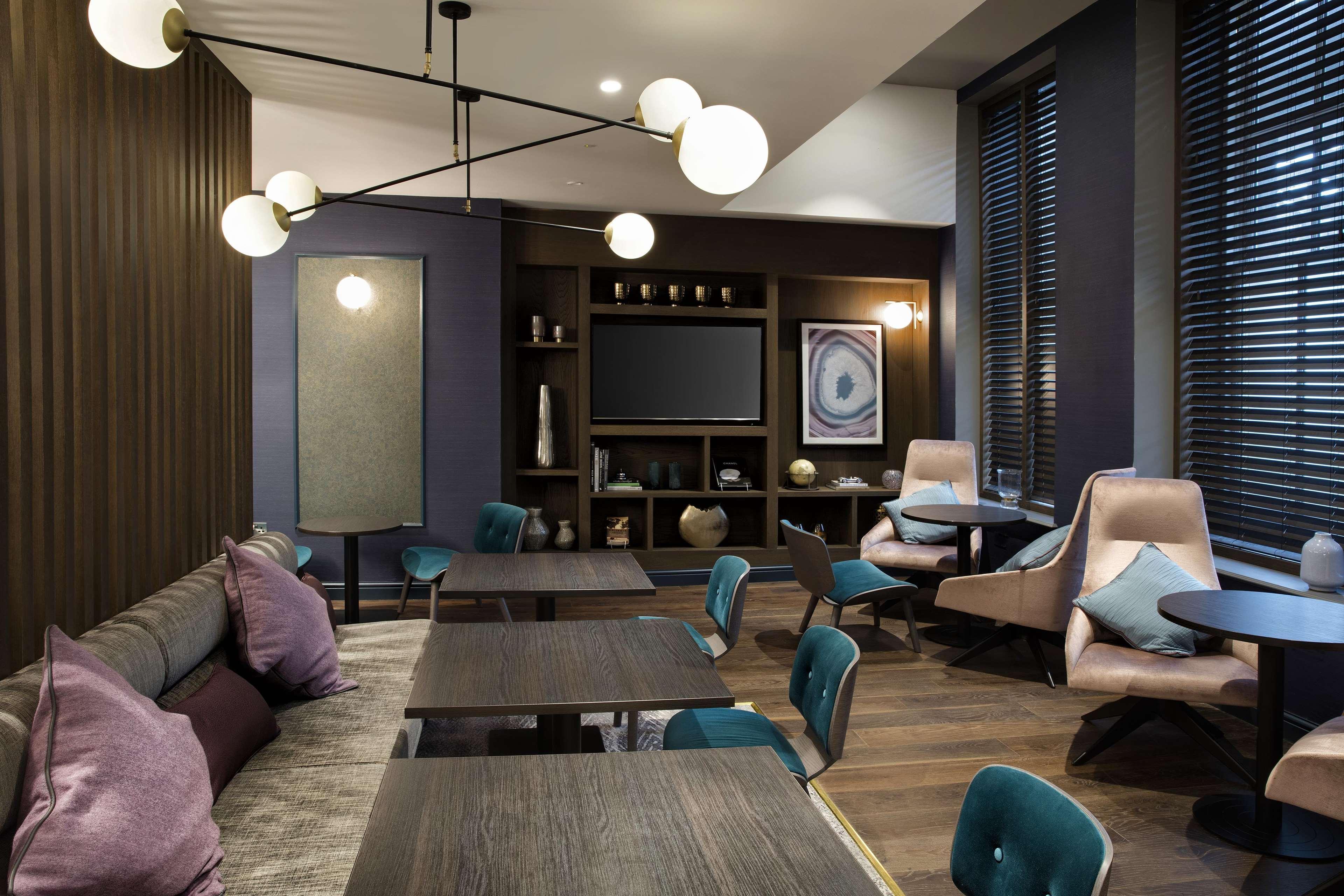 Готель Hilton Edinburgh Carlton Екстер'єр фото