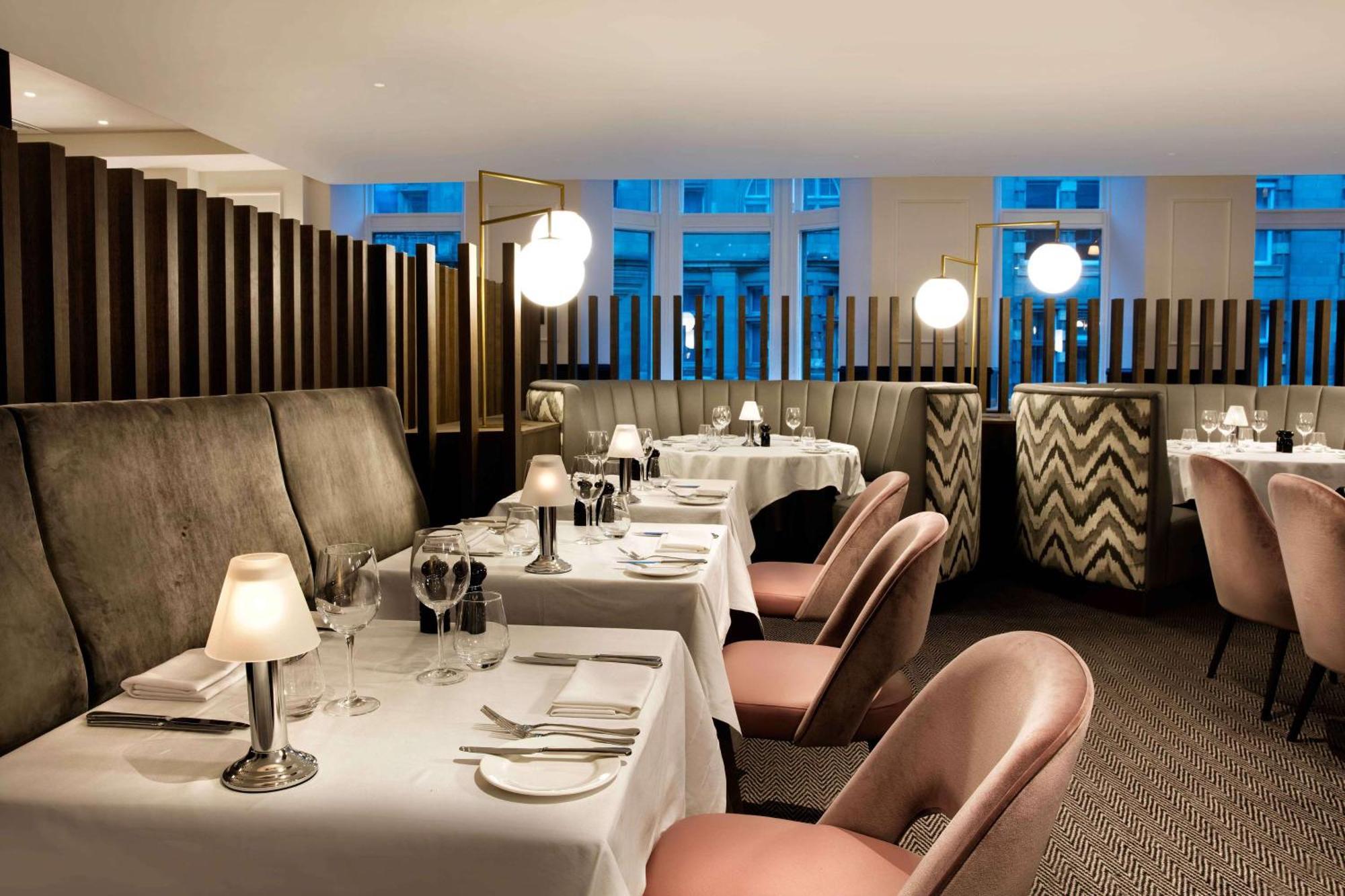Готель Hilton Edinburgh Carlton Екстер'єр фото