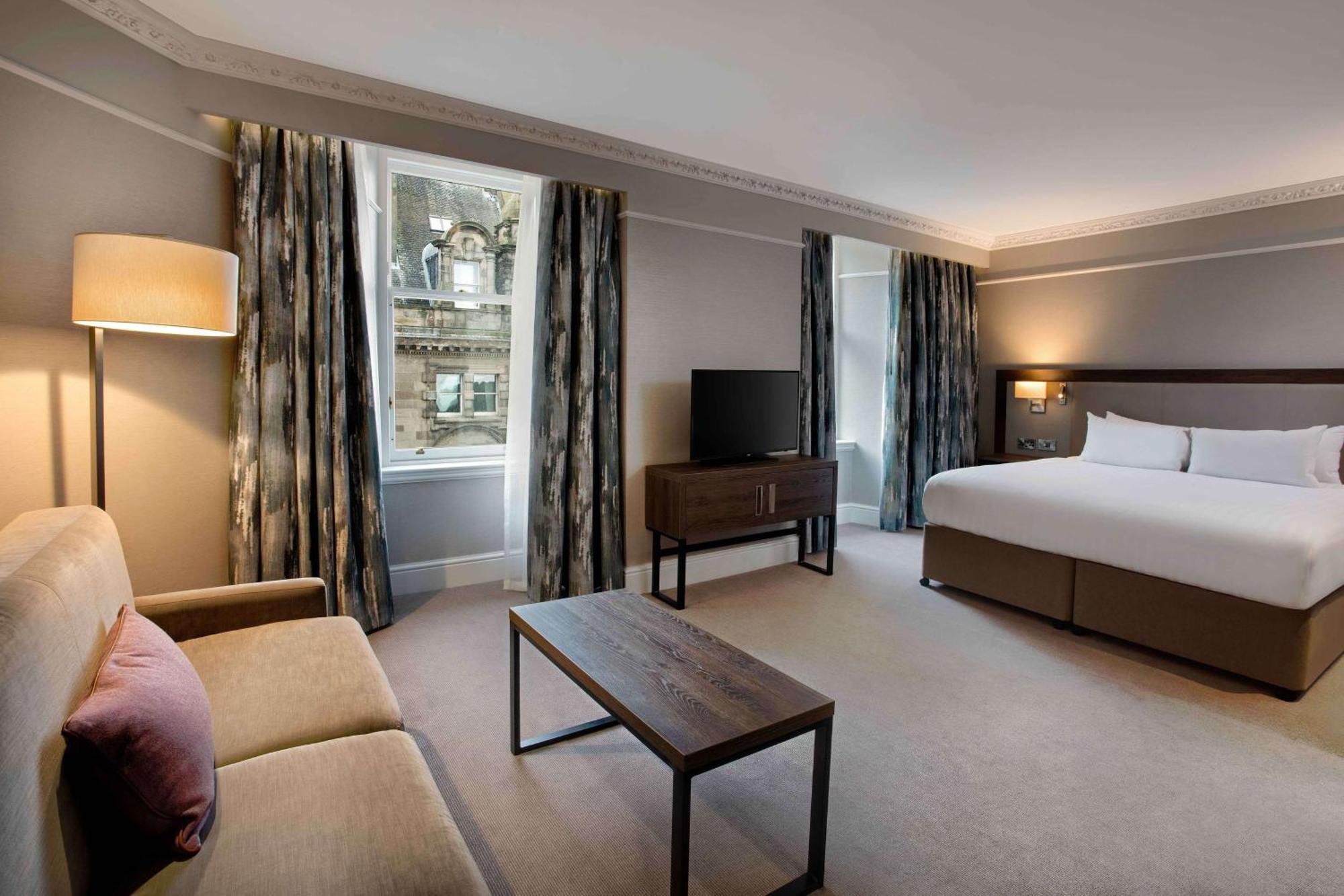 Готель Hilton Edinburgh Carlton Екстер'єр фото