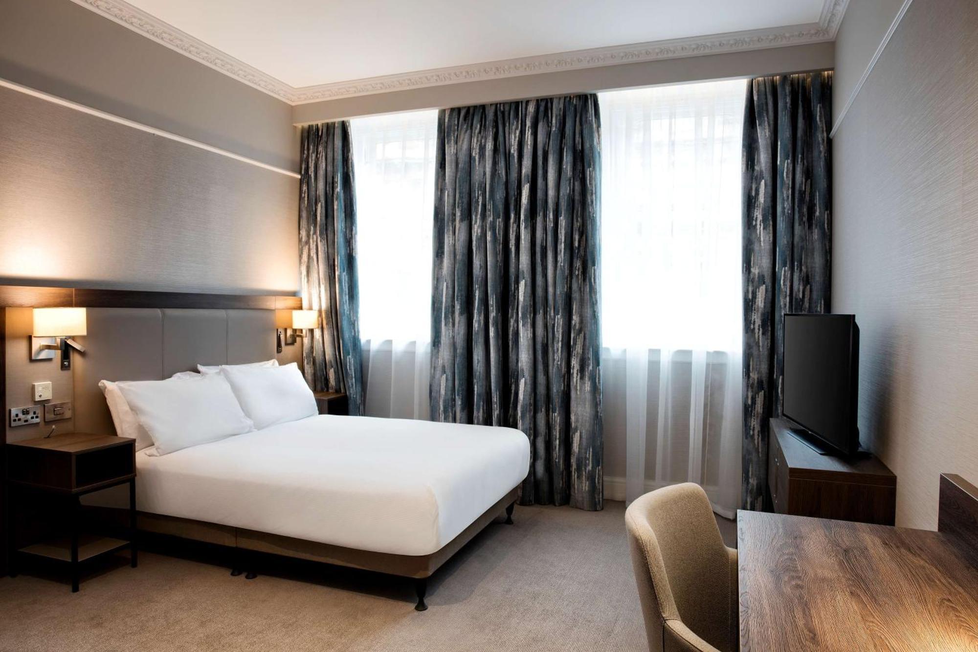 Готель Hilton Edinburgh Carlton Екстер'єр фото