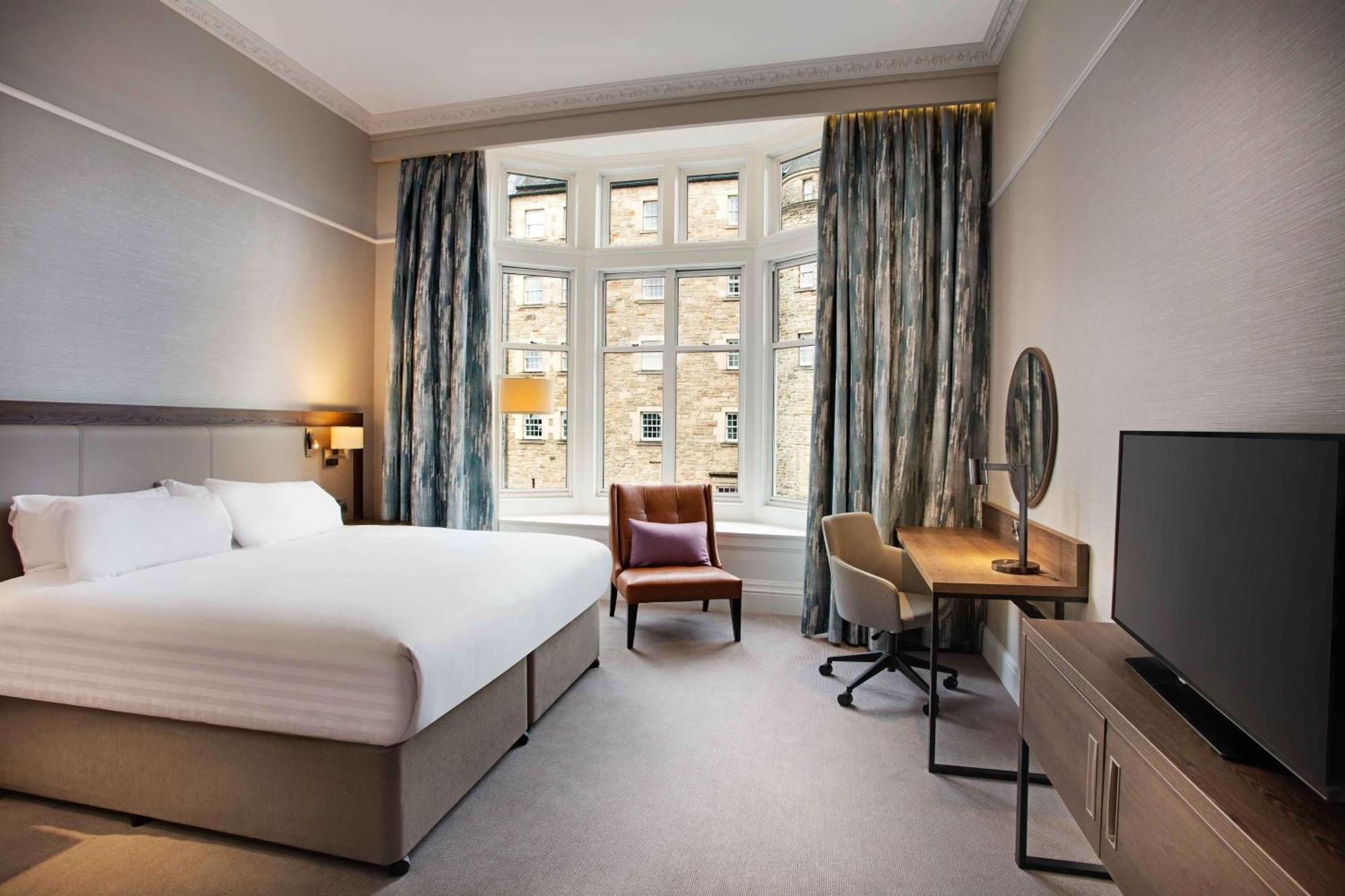 Готель Hilton Edinburgh Carlton Екстер'єр фото