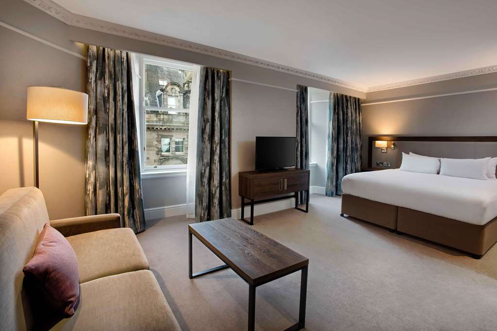 Готель Hilton Edinburgh Carlton Номер фото